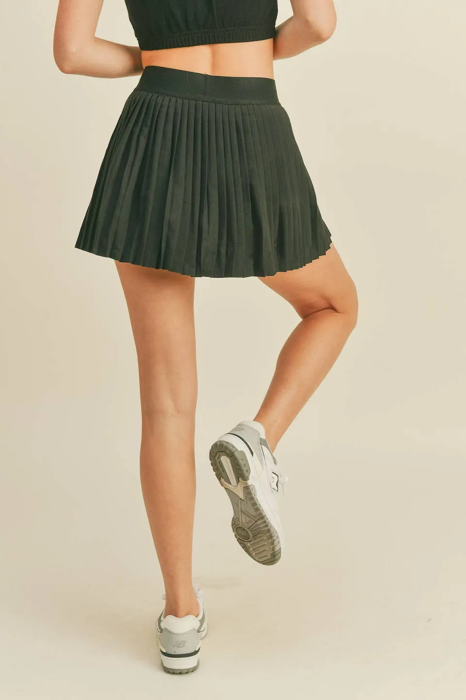 Black Wrap-Style Tennis Skirt: L / Black