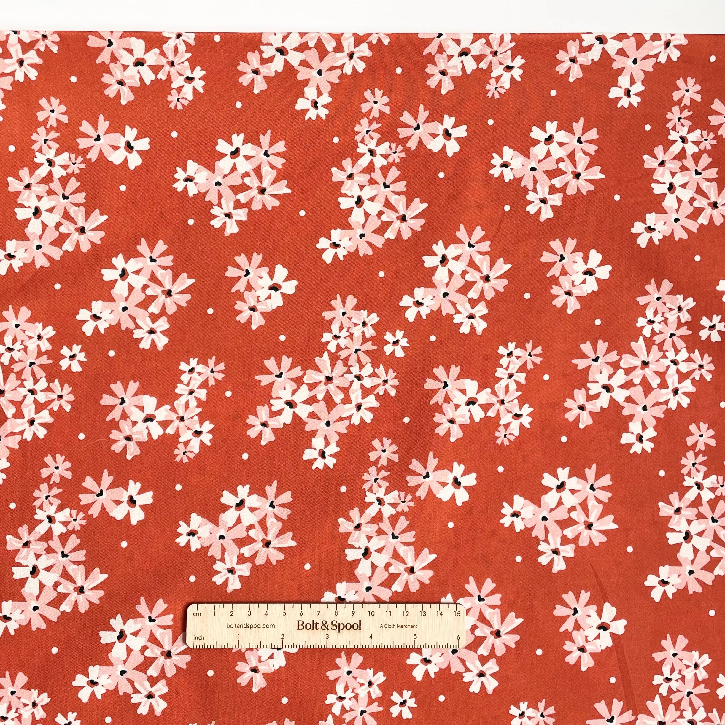 Cloud9 Organic Cotton : Flower Garden - Garden Breeze Red