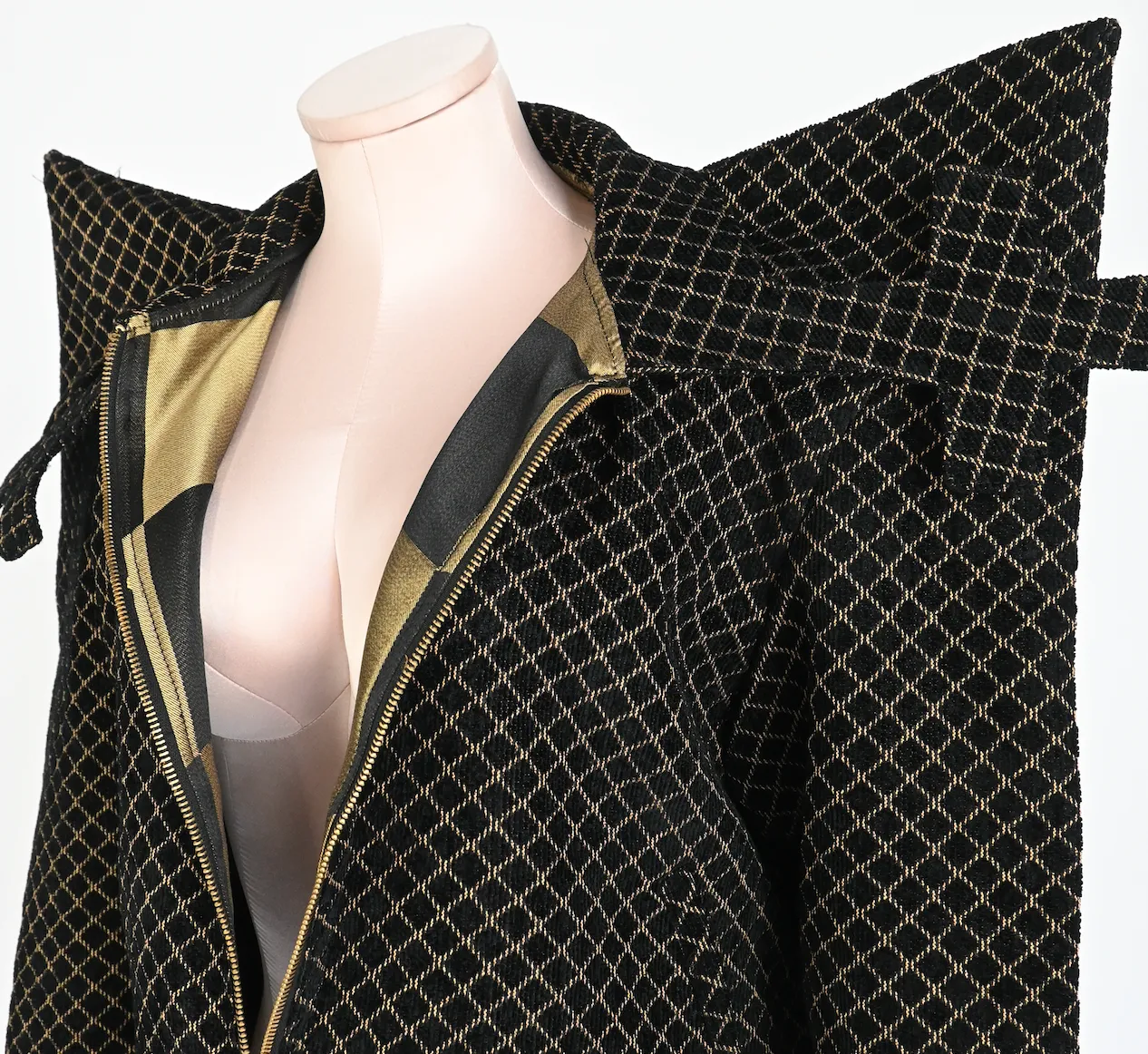 GOLD CHECK POINT SHOULDER JACKET