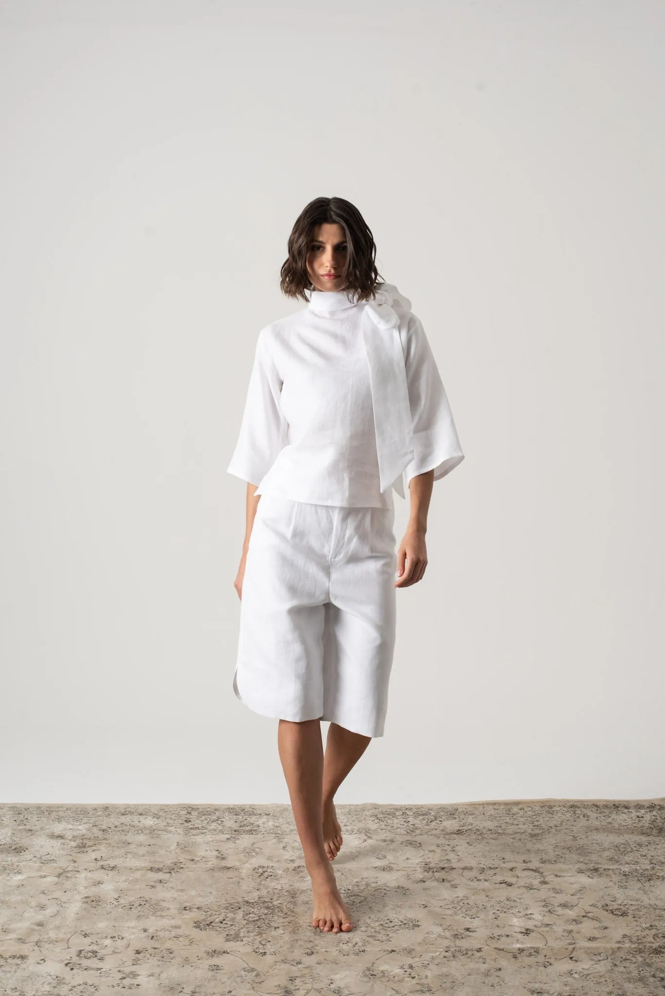 Jager Bermuda Linen Shorts White