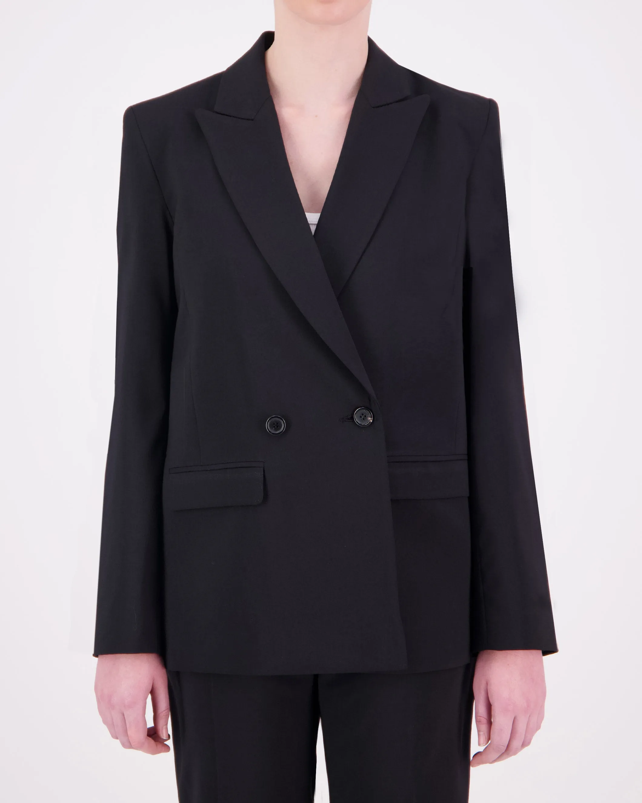 Sure! Here’s an optimized title for the product Rae Blazer:

Chic Womens Rae Blazer - Stylish Tailored Jacket for Elegant Office and Casual Wear 

Feel free to let me know if you need further modifications or options!