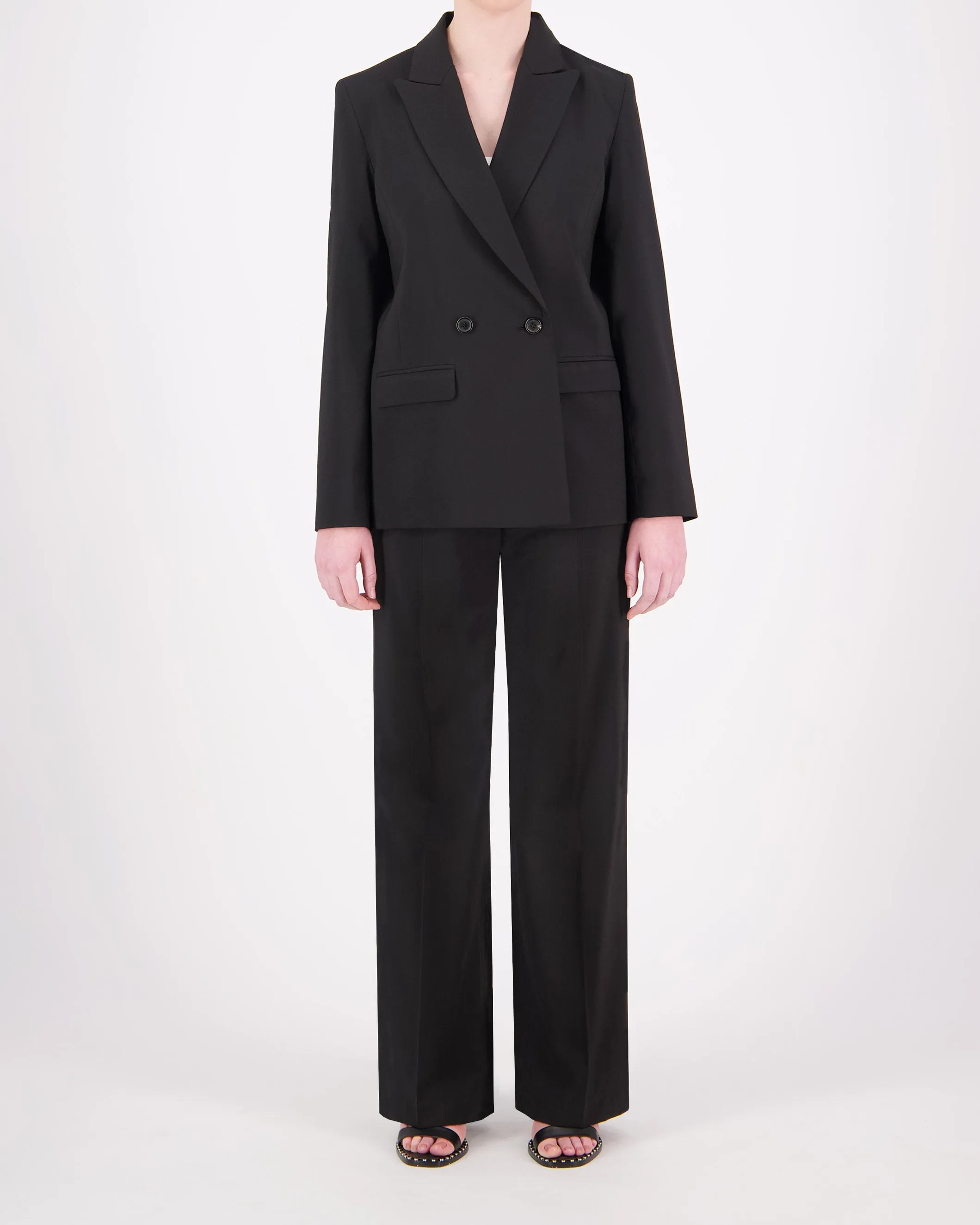 Sure! Here’s an optimized title for the product Rae Blazer:

Chic Womens Rae Blazer - Stylish Tailored Jacket for Elegant Office and Casual Wear 

Feel free to let me know if you need further modifications or options!