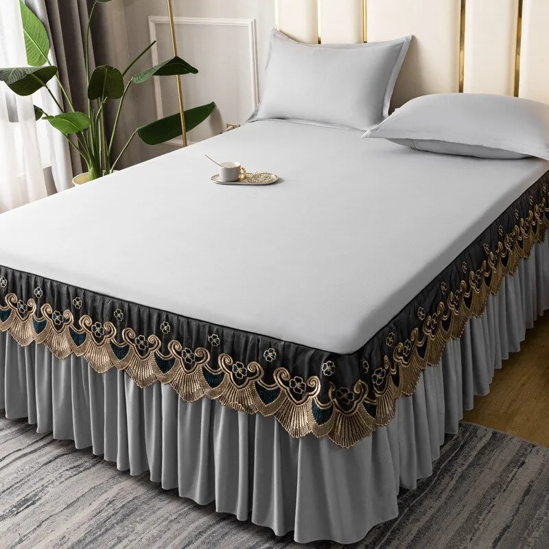 Solid Color Lace Bed Skirt Three Piece Set with Princess Style for Smooth Bed Spread and Mattress Protection