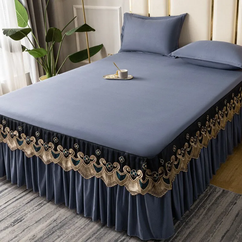 Solid Color Lace Bed Skirt Three Piece Set with Princess Style for Smooth Bed Spread and Mattress Protection